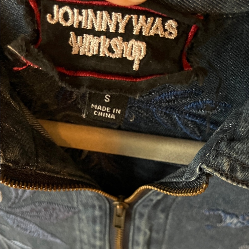 Johnny Was - Dark Blue Embroidered Chambray Tunic- Jazmine zip up - Picture 8 of 11